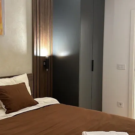 Lux Apartmani Park Novi Нови-Сад Экстерьер фото