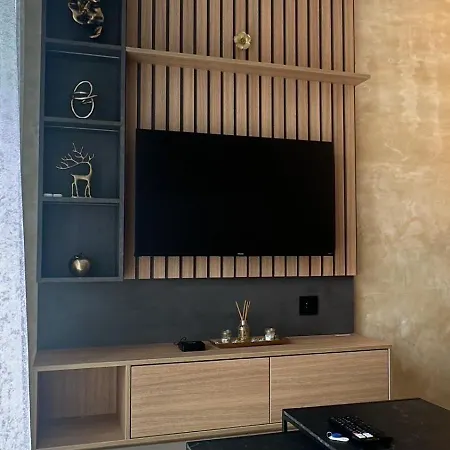 Lux Apartmani Park Novi Нови-Сад Экстерьер фото